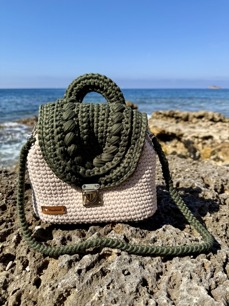 Amicreat / Grand sac kaki et beige